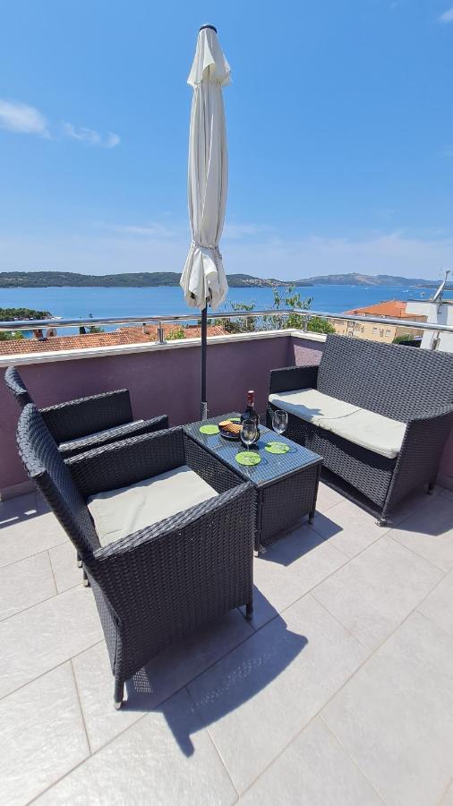 Apartmani Ferdi Trogir Exterior photo